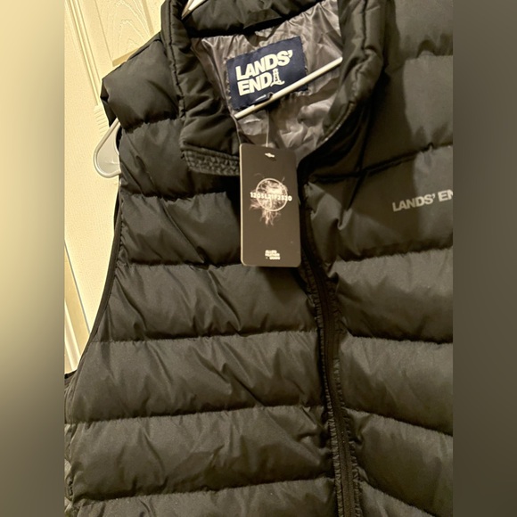 Lands End XXL 600 down fill vest NWT - Picture 6 of 8
